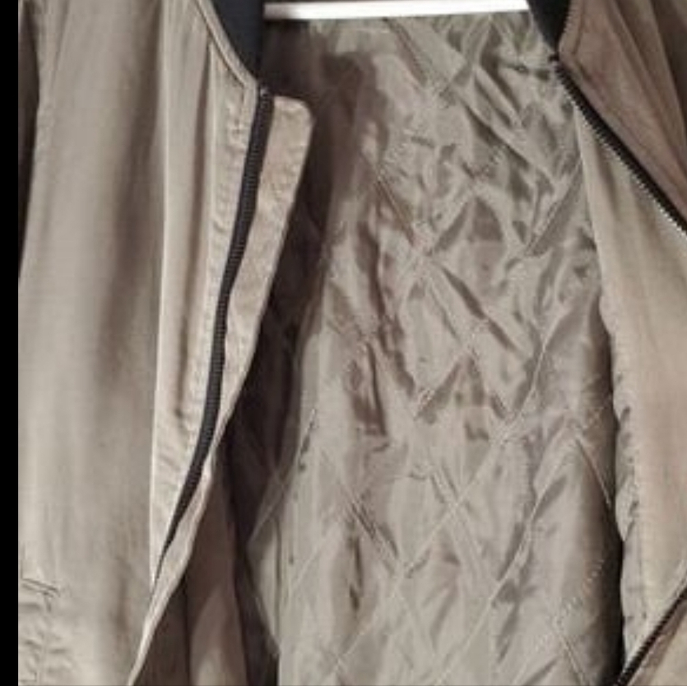 Light Olive Green Bomber Jacket - NWT - Picture 5 of 9